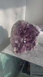 Load and play video in Gallery viewer, Stunning Amethyst bookends 💜
