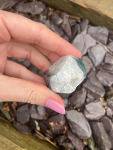 Stunning druzy Moss agate free forms 💚💚🤍🤍✨✨✨✨