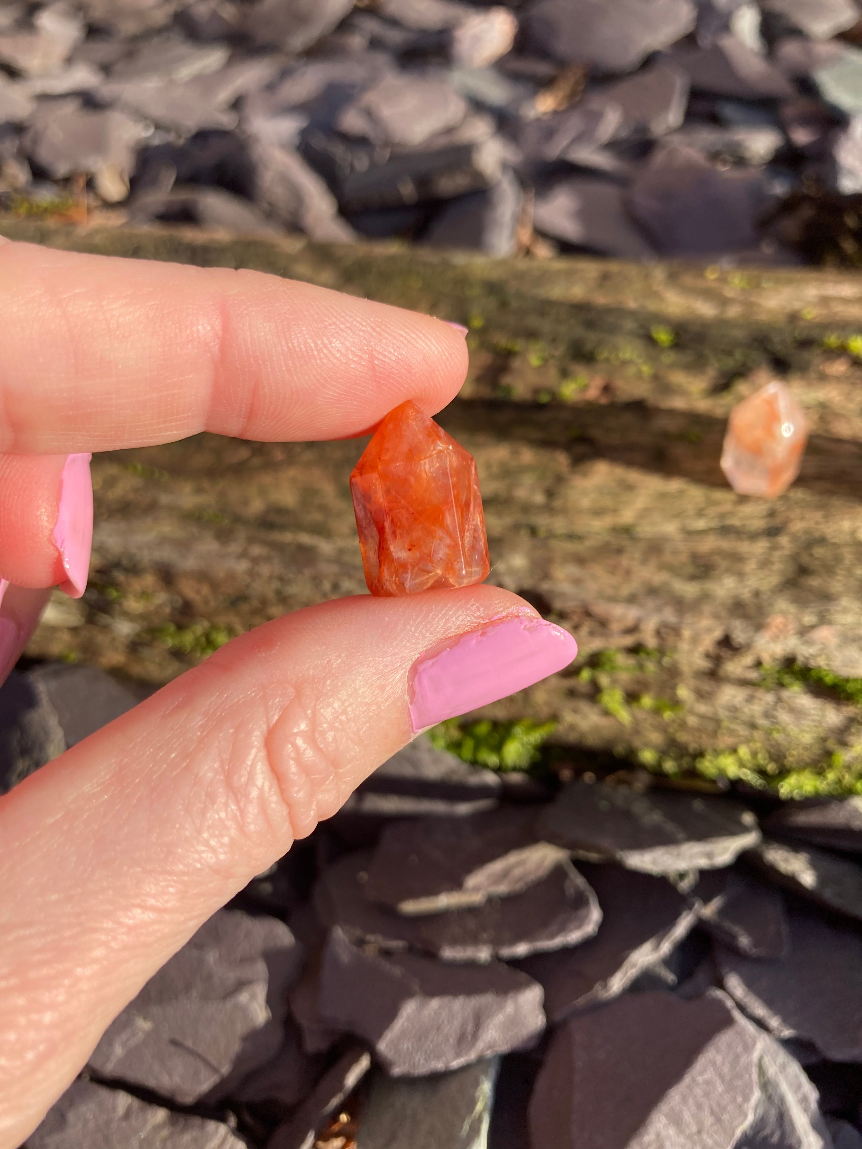 Mini Fire Quartz points