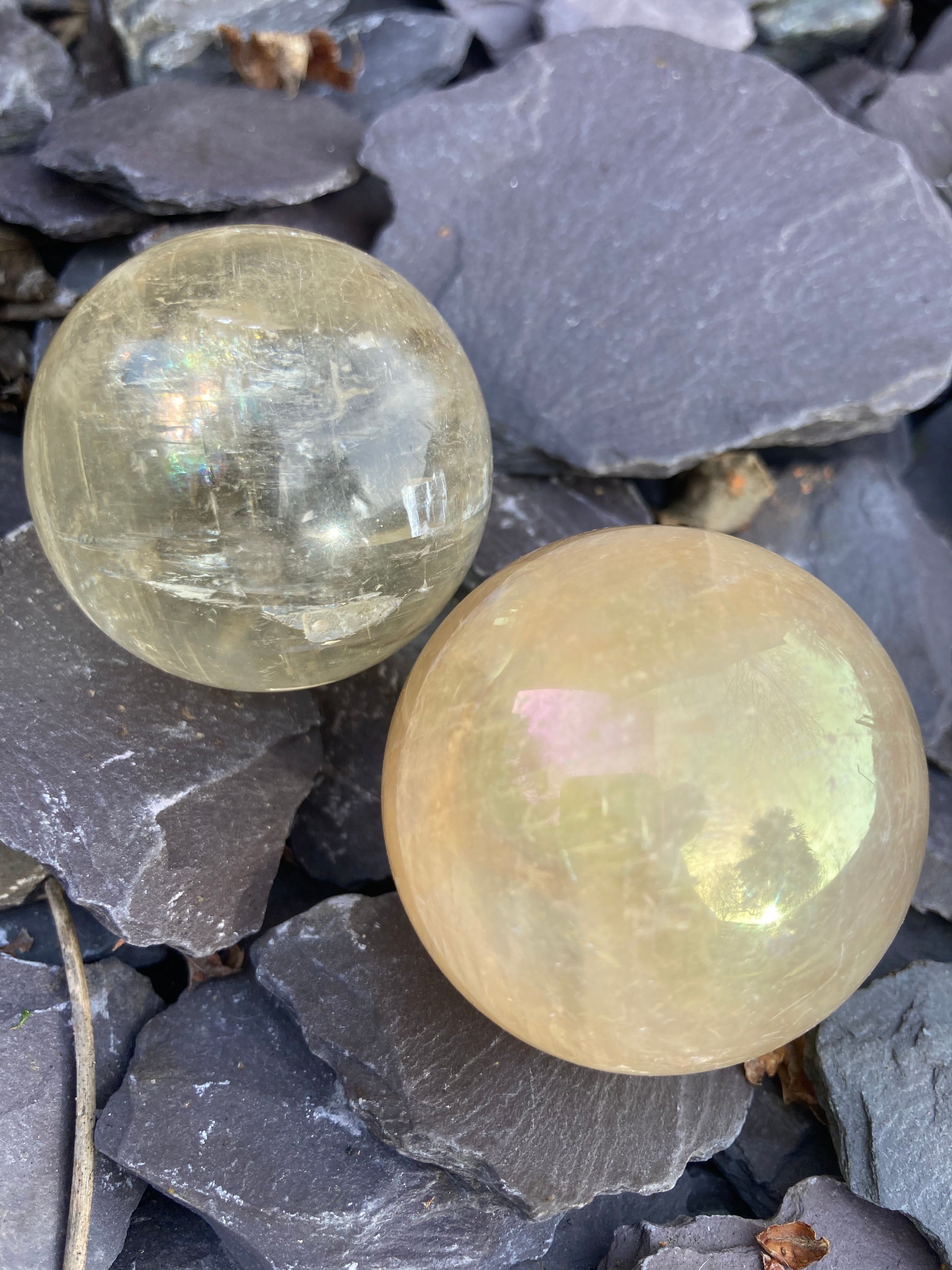 Stunning Honey Calcite spheres 💛✨