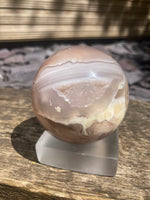 Load image into Gallery viewer, Double druzy Flower agate sphere
