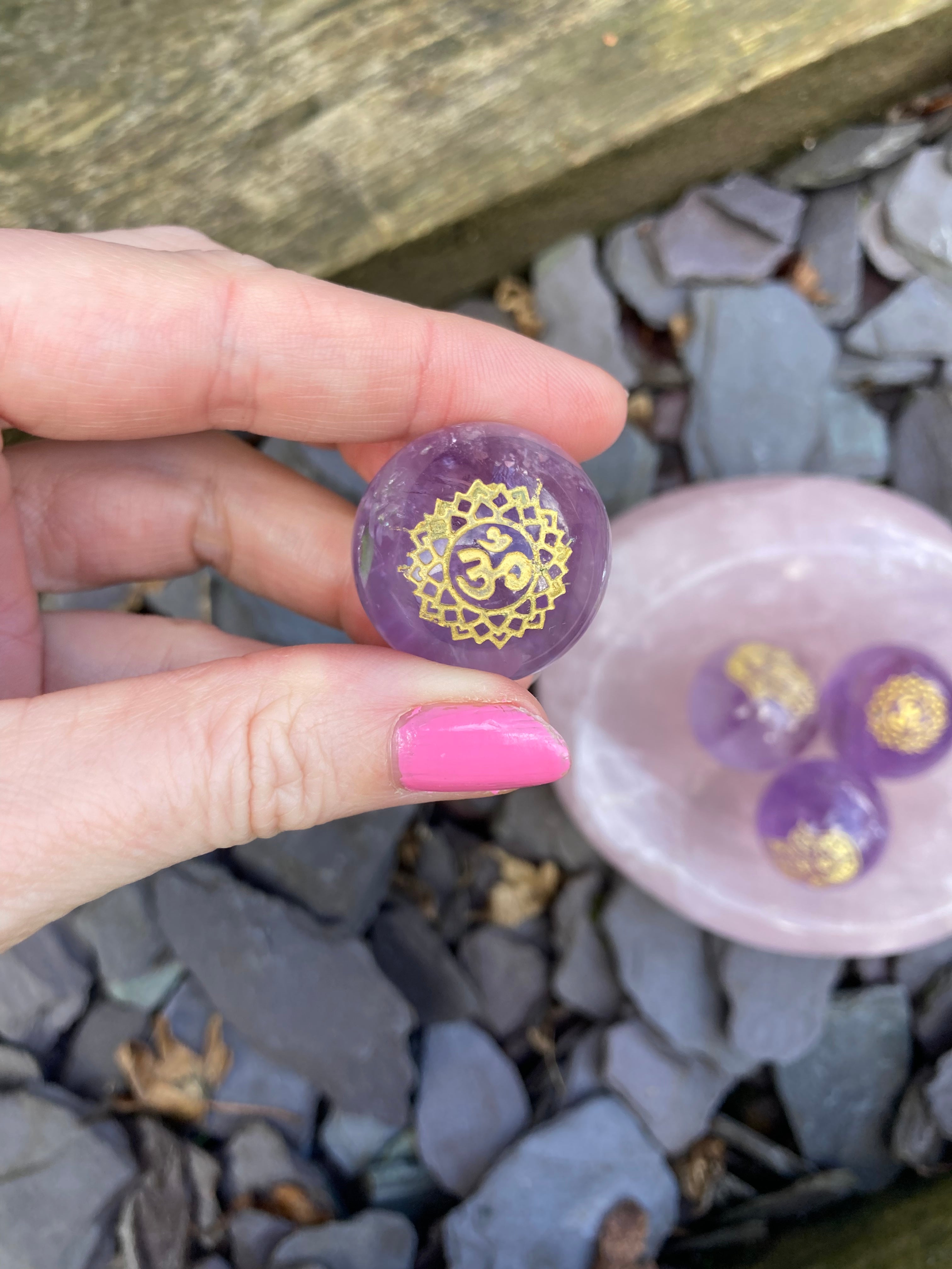 Mini Amethyst spheres 💜 Om & Hamsa hand designs