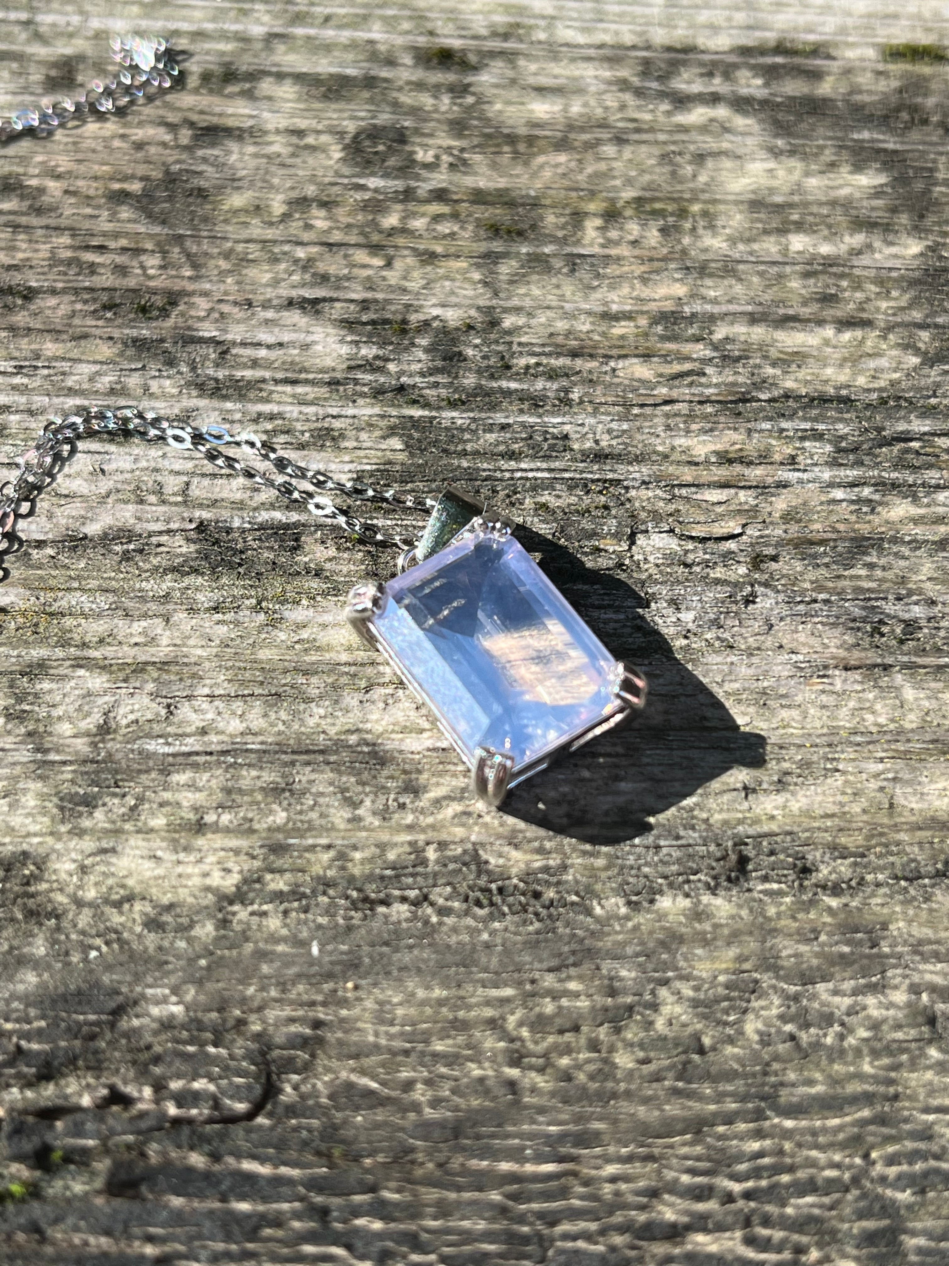 Stunning Lavender Amethyst (Emerald cut) necklace on 925 silver