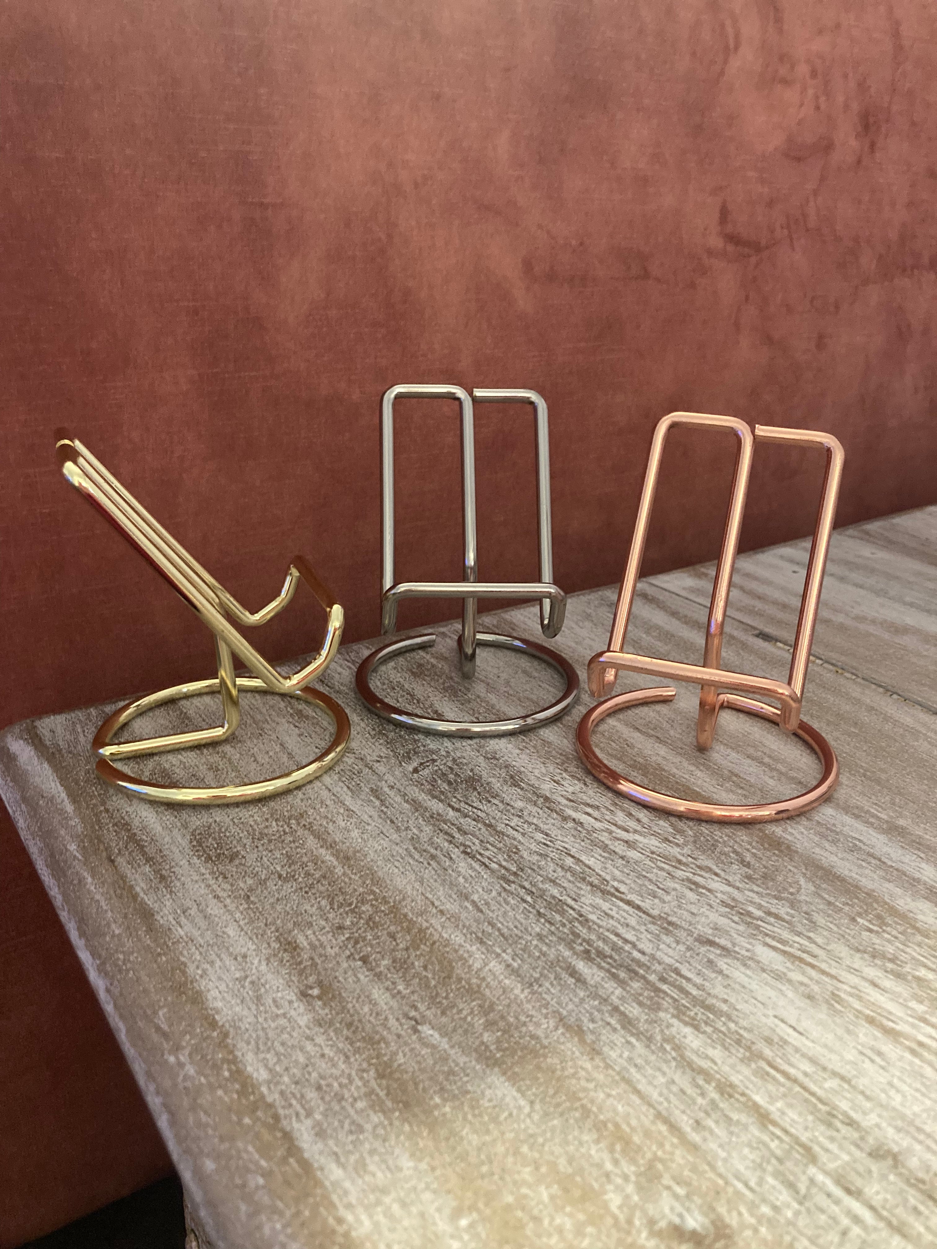 Stand ✨ Rose Gold 🧡 Gold 💛 Silver 🤍 stands for slabs