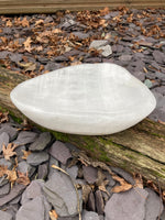 Load image into Gallery viewer, Huge stunning Clear Quartz bowl
