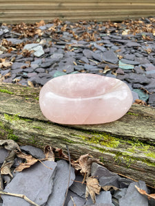 Super cute smaller chunky Rose Quartz bowl 💖