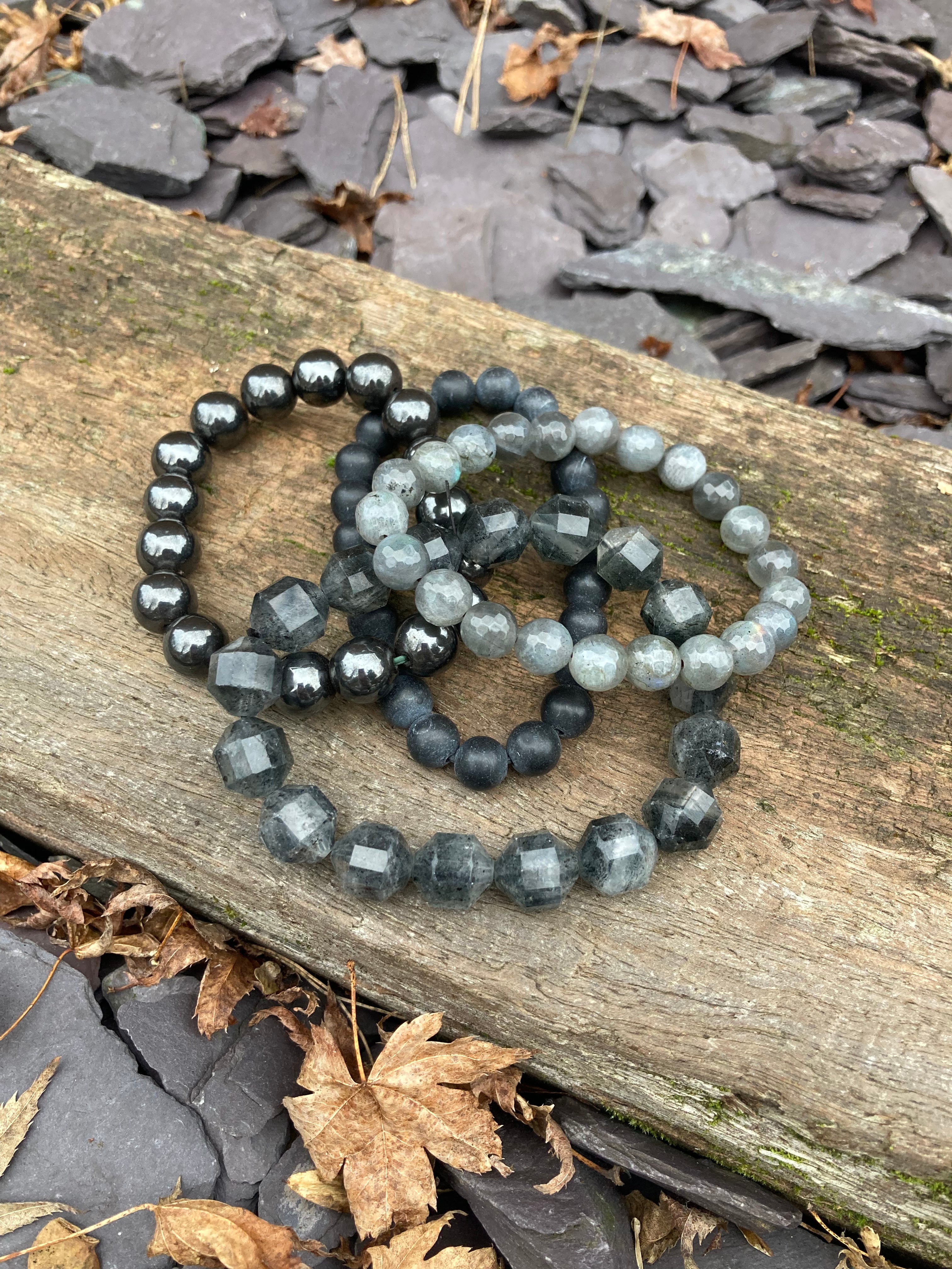 Herkimer 🤍 Labradorite 💙 Shungite 🖤 Hematite 🖤 bracelets