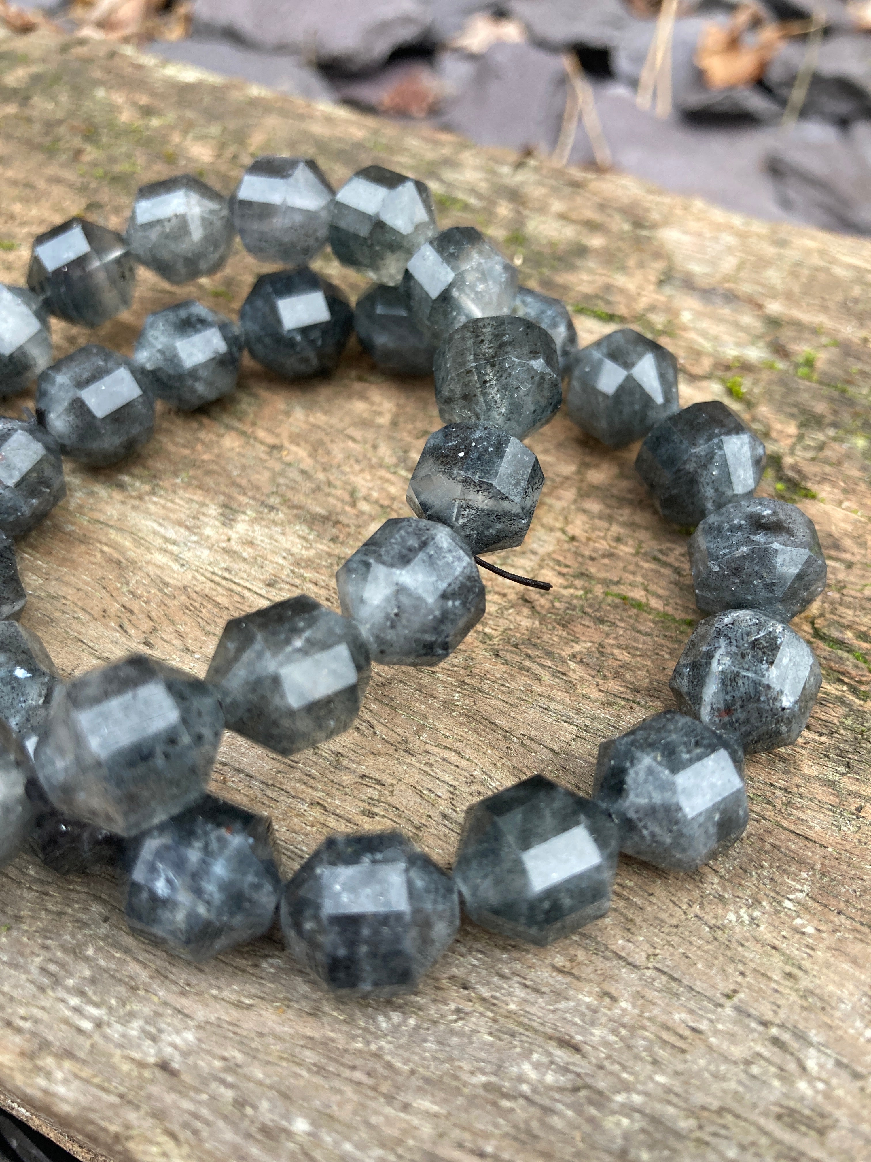 Herkimer 🤍 Labradorite 💙 Shungite 🖤 Hematite 🖤 bracelets